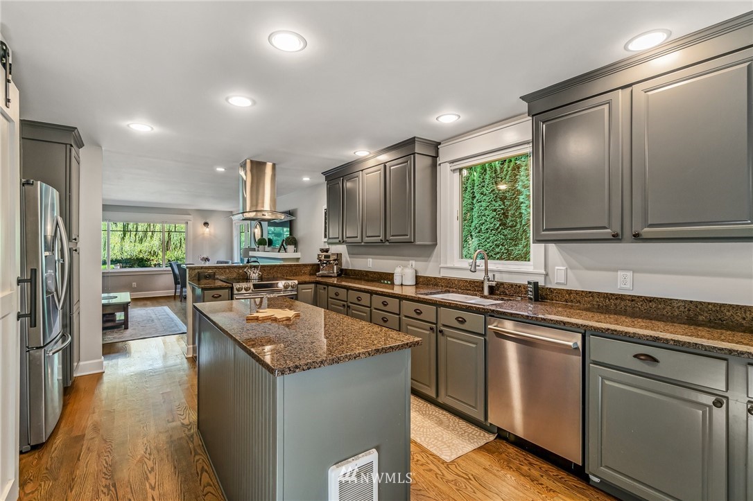 21032 9th Avenue Southeast Bothell, WA 98021 - Photo 9 of 29