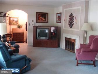 3539 Stoudts Ferry Bridge Road Reading, PA 19605 - Photo 5 of 12