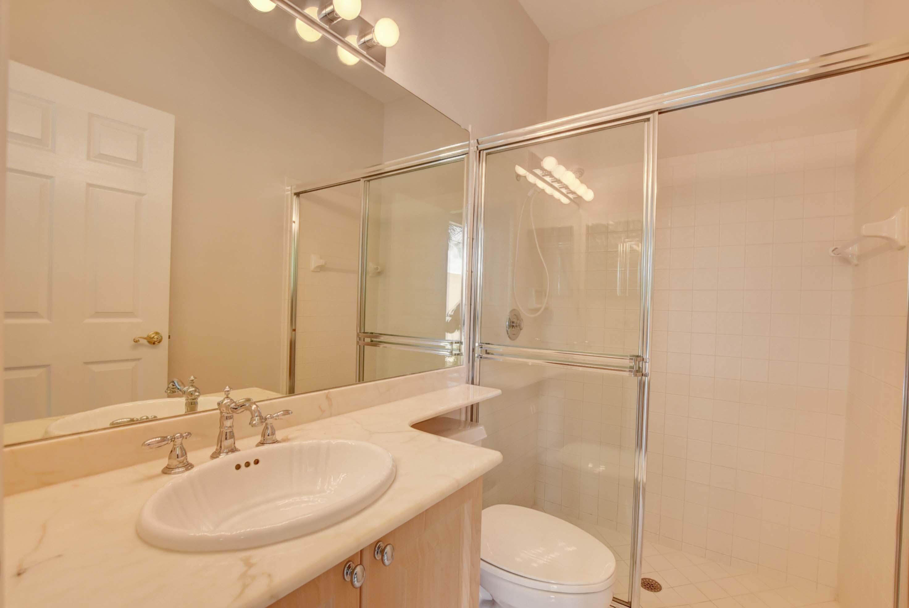 10075 Umberland Place Boca Raton, FL 33428 - Photo 28 of 45 Another Bathroom w/Cabana Access