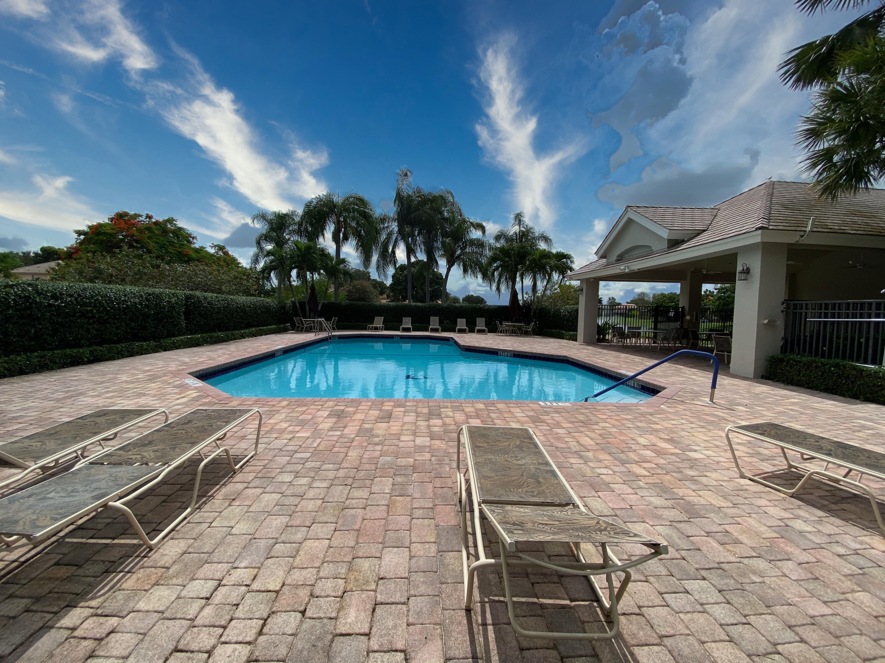 10075 Umberland Place Boca Raton, FL 33428 - Photo 36 of 44 Community Pool