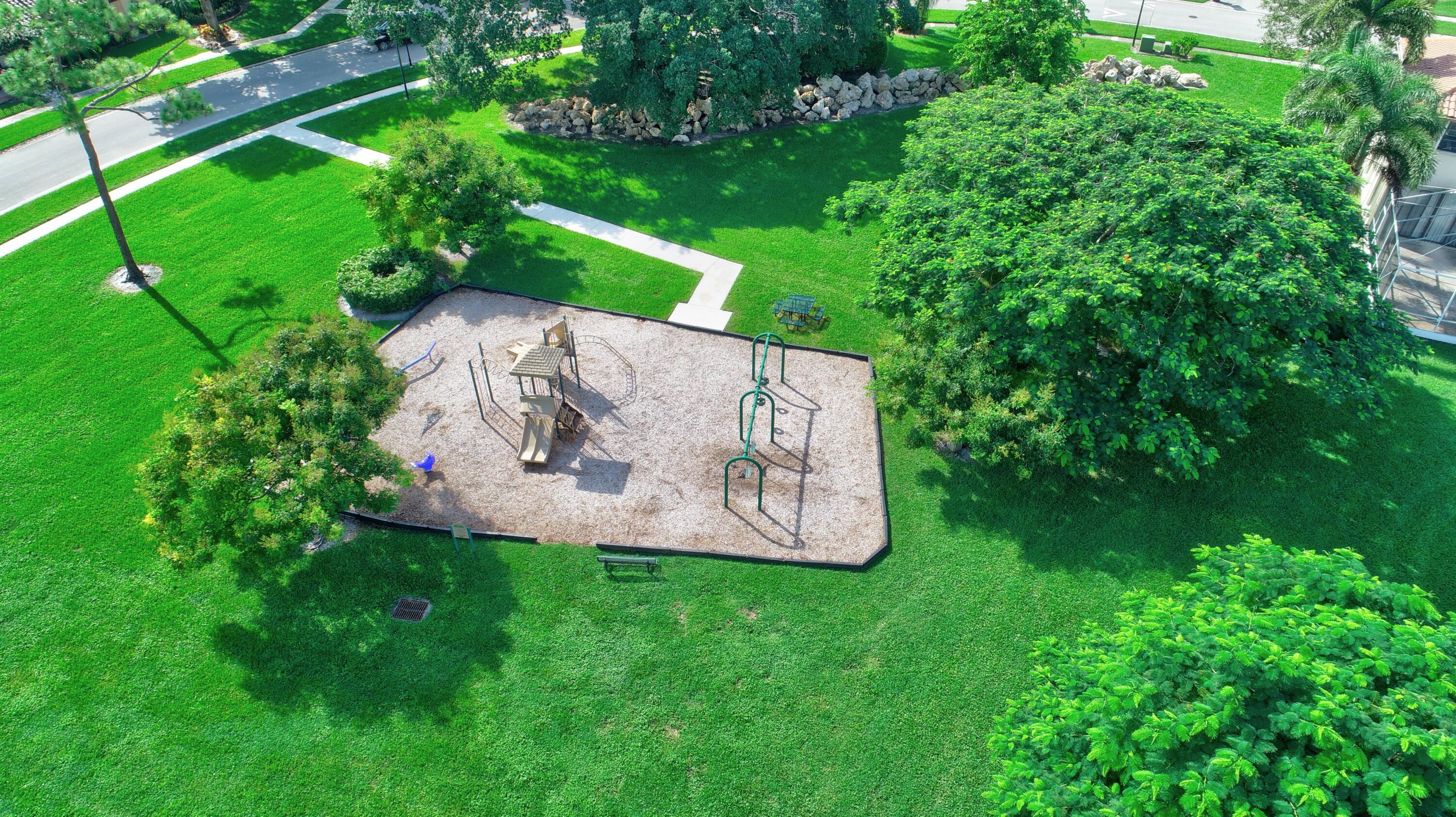 10075 Umberland Place Boca Raton, FL 33428 - Photo 43 of 45 Play Area Aerial