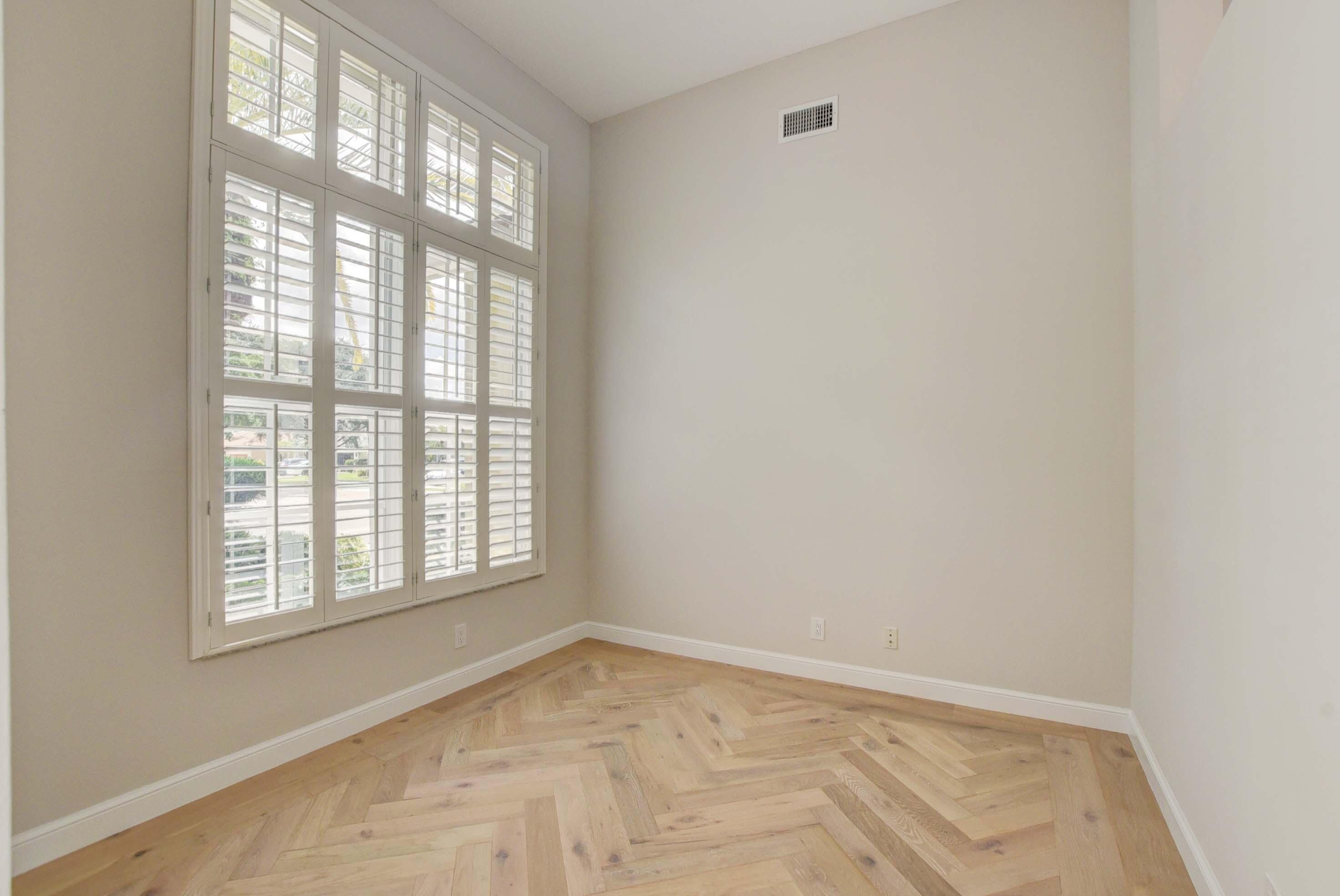 10075 Umberland Place Boca Raton, FL 33428 - Photo 9 of 45 Wood floor & Plantation Shutters