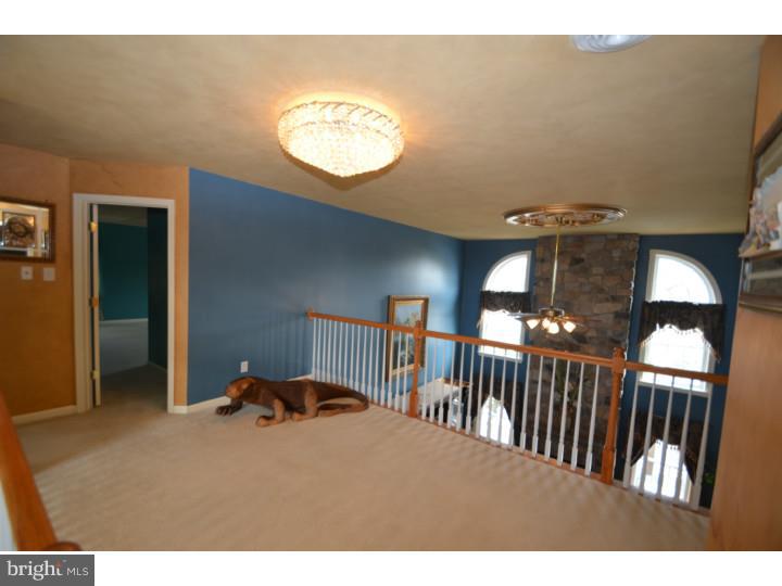 445 Bethel Church Road Spring City, PA 19475 - Photo 8 of 22 Hallway