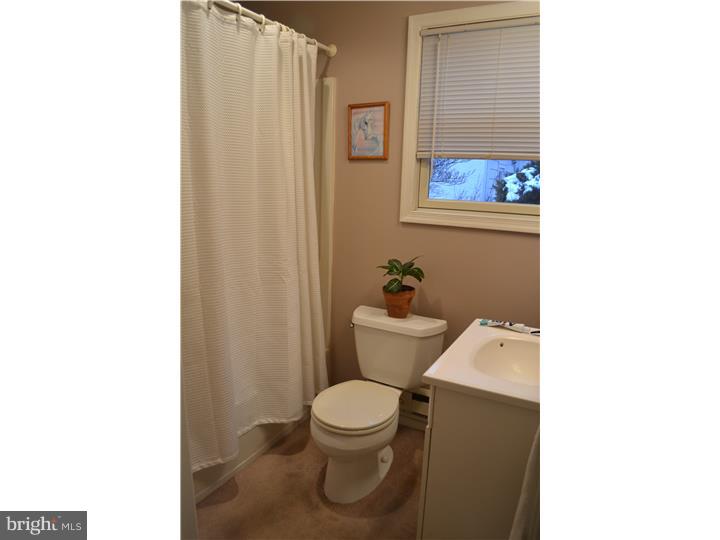 417 Thatcher Road Springfield, PA 19064 - Photo 17 of 20 Pool