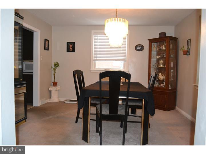 417 Thatcher Road Springfield, PA 19064 - Photo 4 of 20 Dining Room