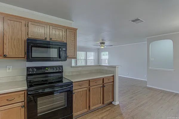 $255,000 | 22 Sunflower Run, San Antonio, TX 78240