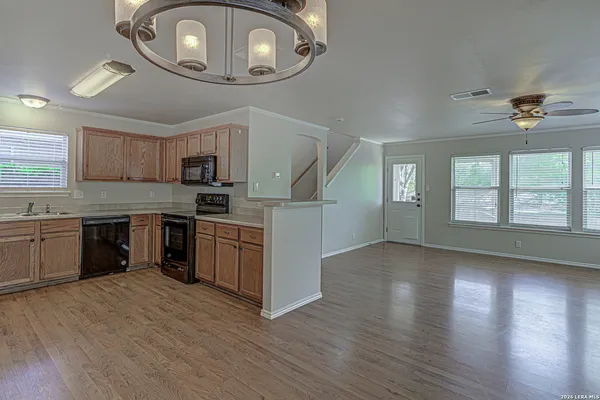 $255,000 | 22 Sunflower Run, San Antonio, TX 78240