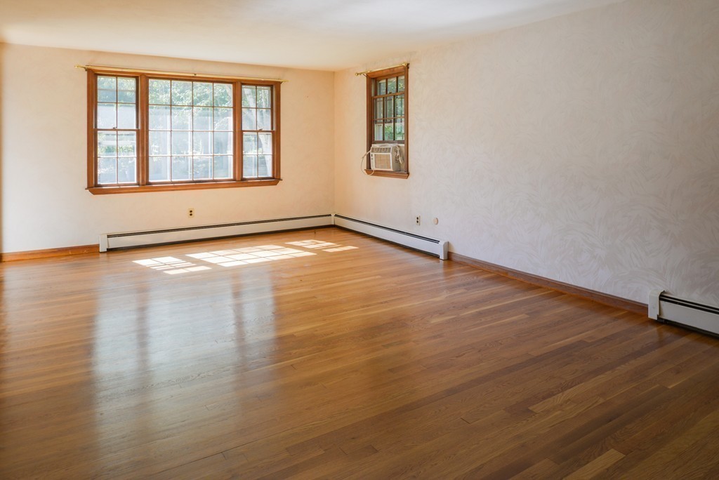 5 Marshall Road Beverly, MA 01915 - Photo 10 of 29 Gallery Image 10