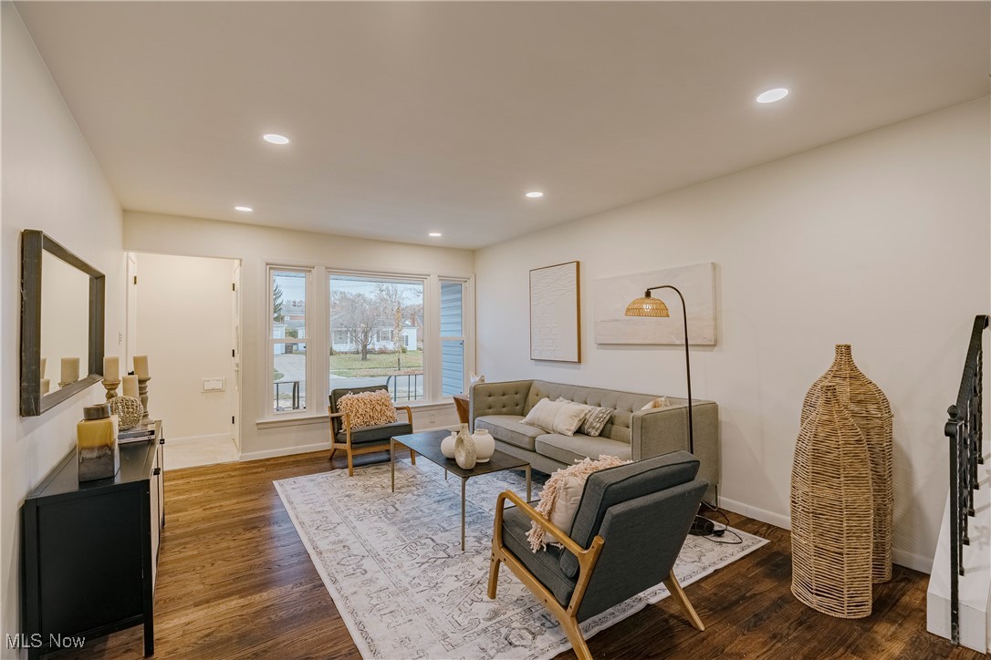 4971 South Sedgewick Road Cleveland, OH 44124 - Photo 4 of 37 Gallery Image 4