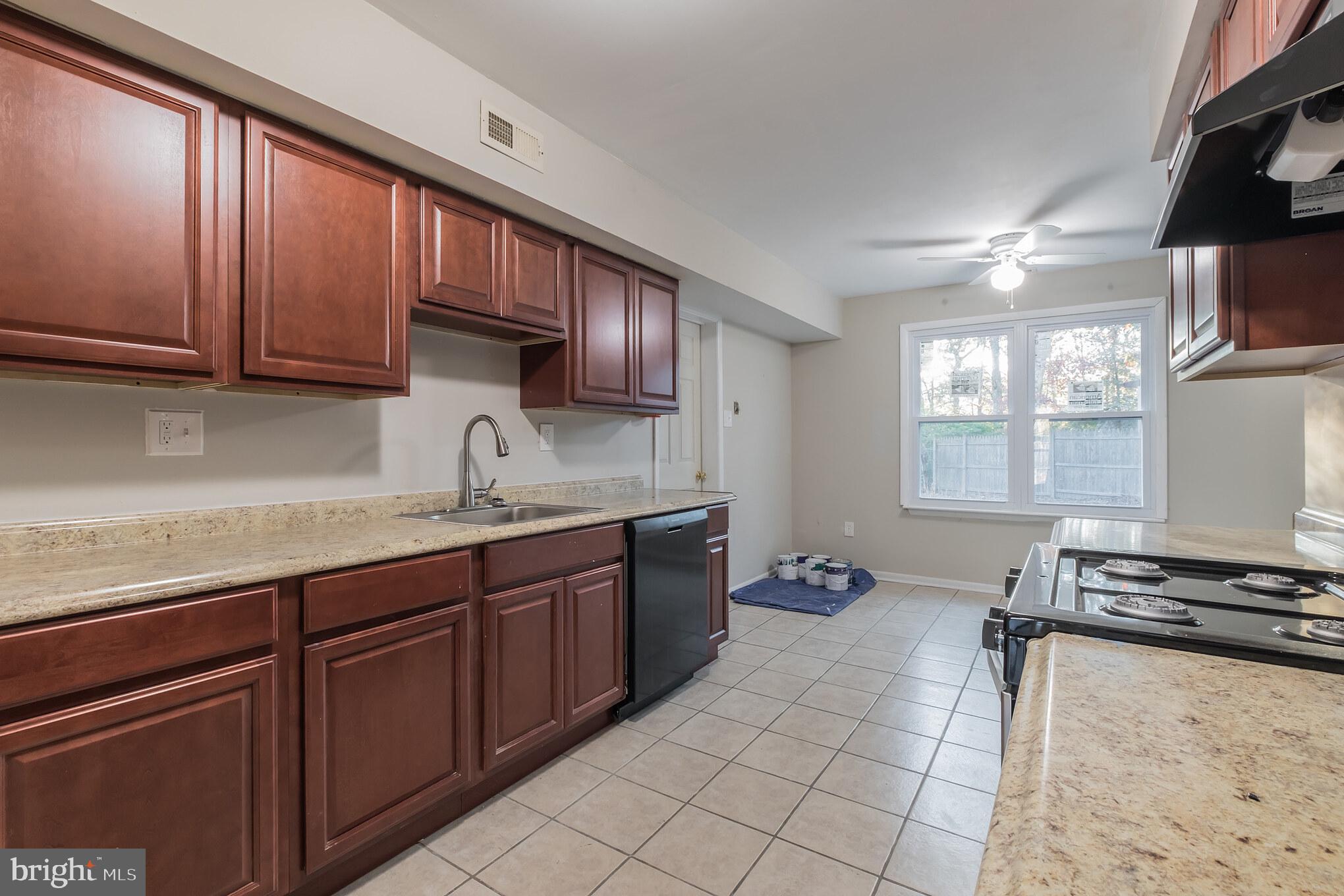 325 Balsam Road Williamstown, NJ 08094 - Photo 11 of 30 Gallery Image 11