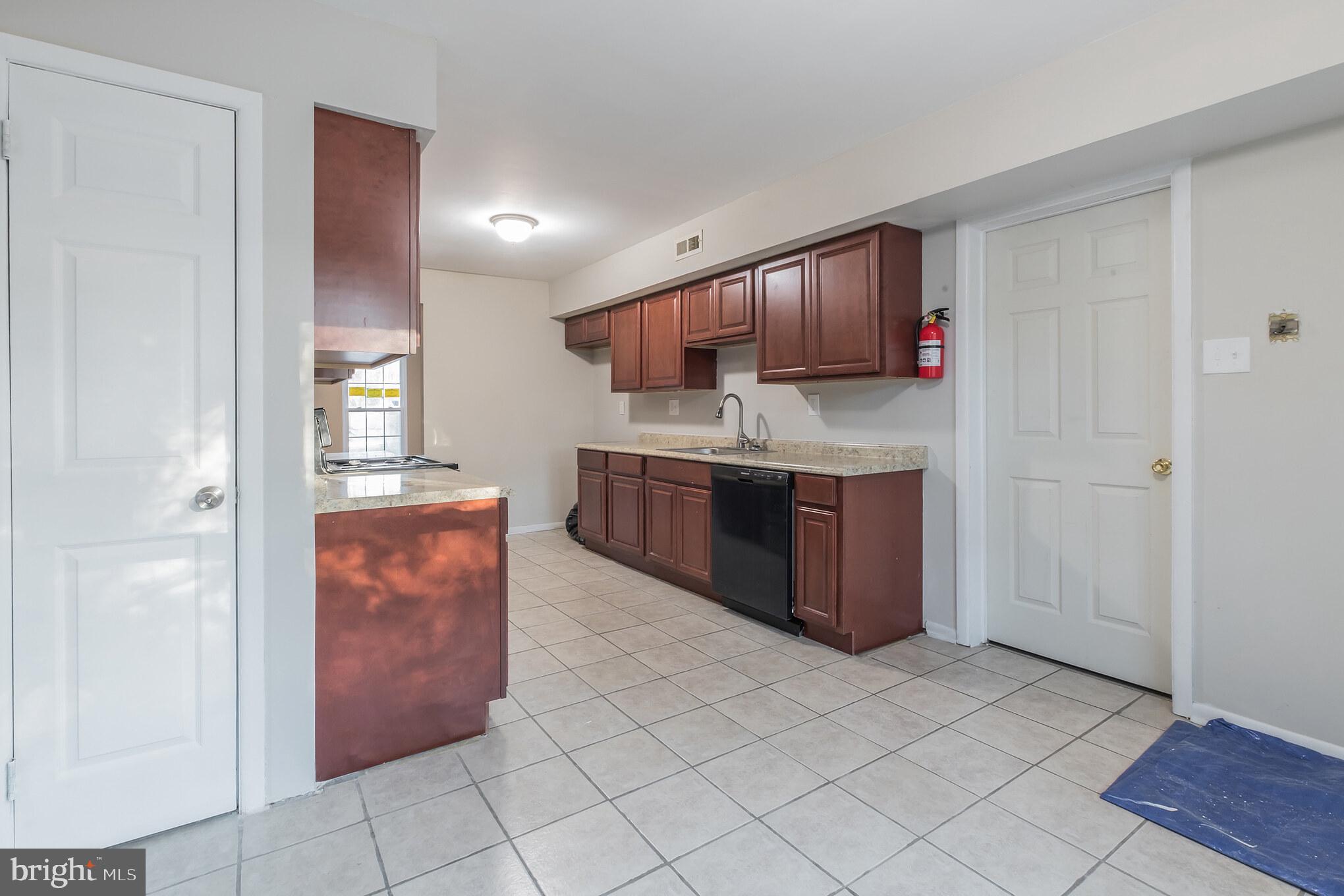 325 Balsam Road Williamstown, NJ 08094 - Photo 9 of 30 Gallery Image 9