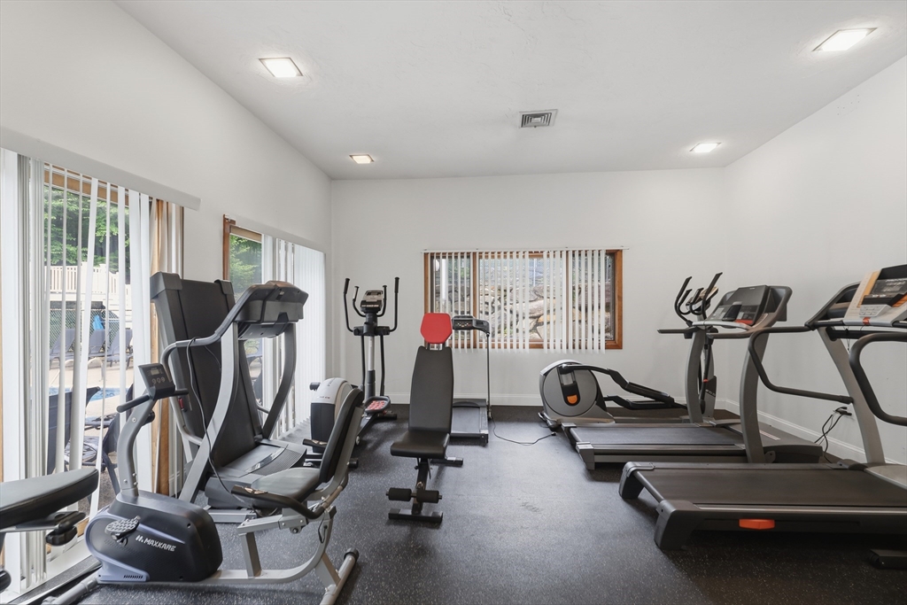 330 Sunderland Road, Unit 7 Worcester, MA 01604 - Photo 16 of 24