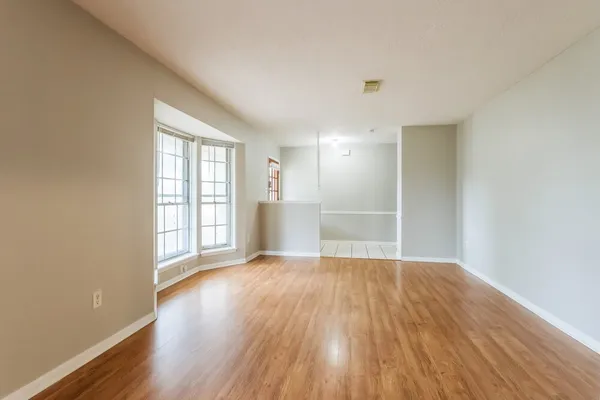 $1,835 | 200 Montrose Circle, Conroe, TX 77301