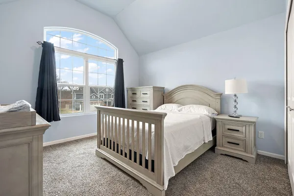 $529,900 | 1089 Lakeview Drive, Hobart, IN 46342