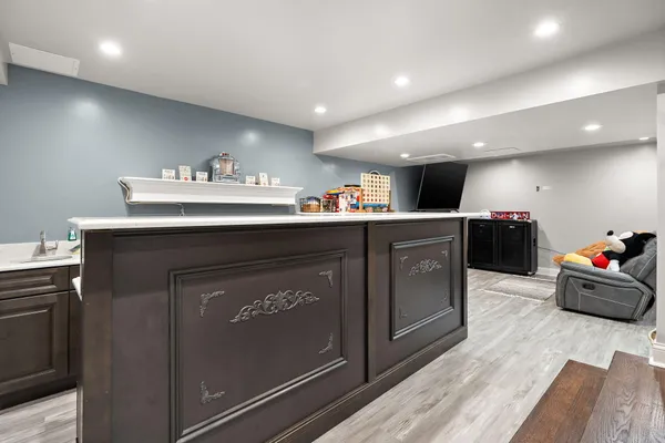$529,900 | 1089 Lakeview Drive, Hobart, IN 46342