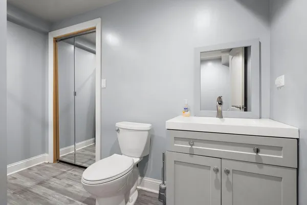 $529,900 | 1089 Lakeview Drive, Hobart, IN 46342