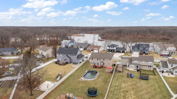 $529,900 | 1089 Lakeview Drive, Hobart, IN 46342