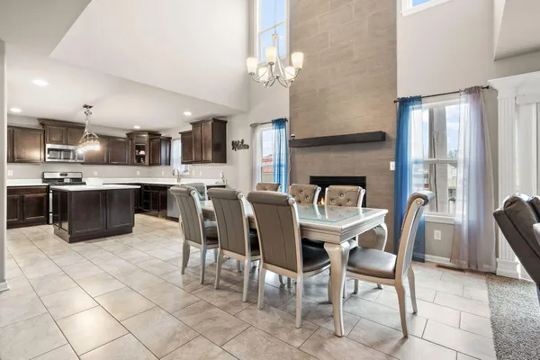 $529,900 | 1089 Lakeview Drive, Hobart, IN 46342