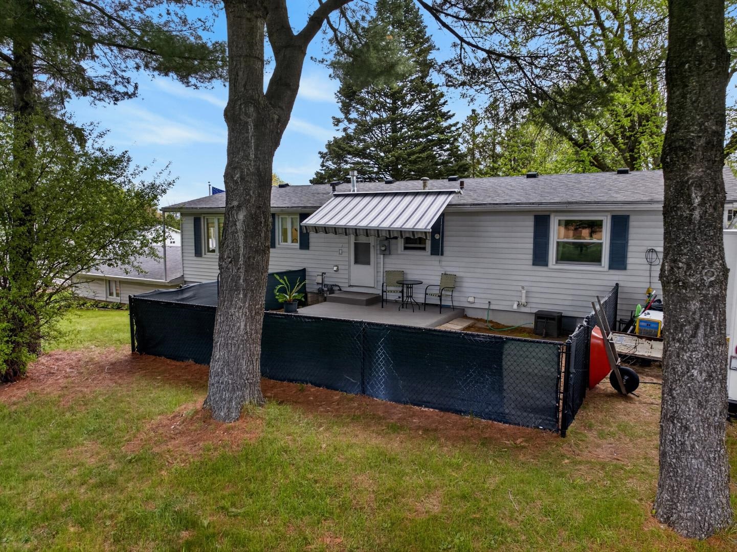 215 25th Avenue Monroe, WI 53566 - Photo 3 of 48