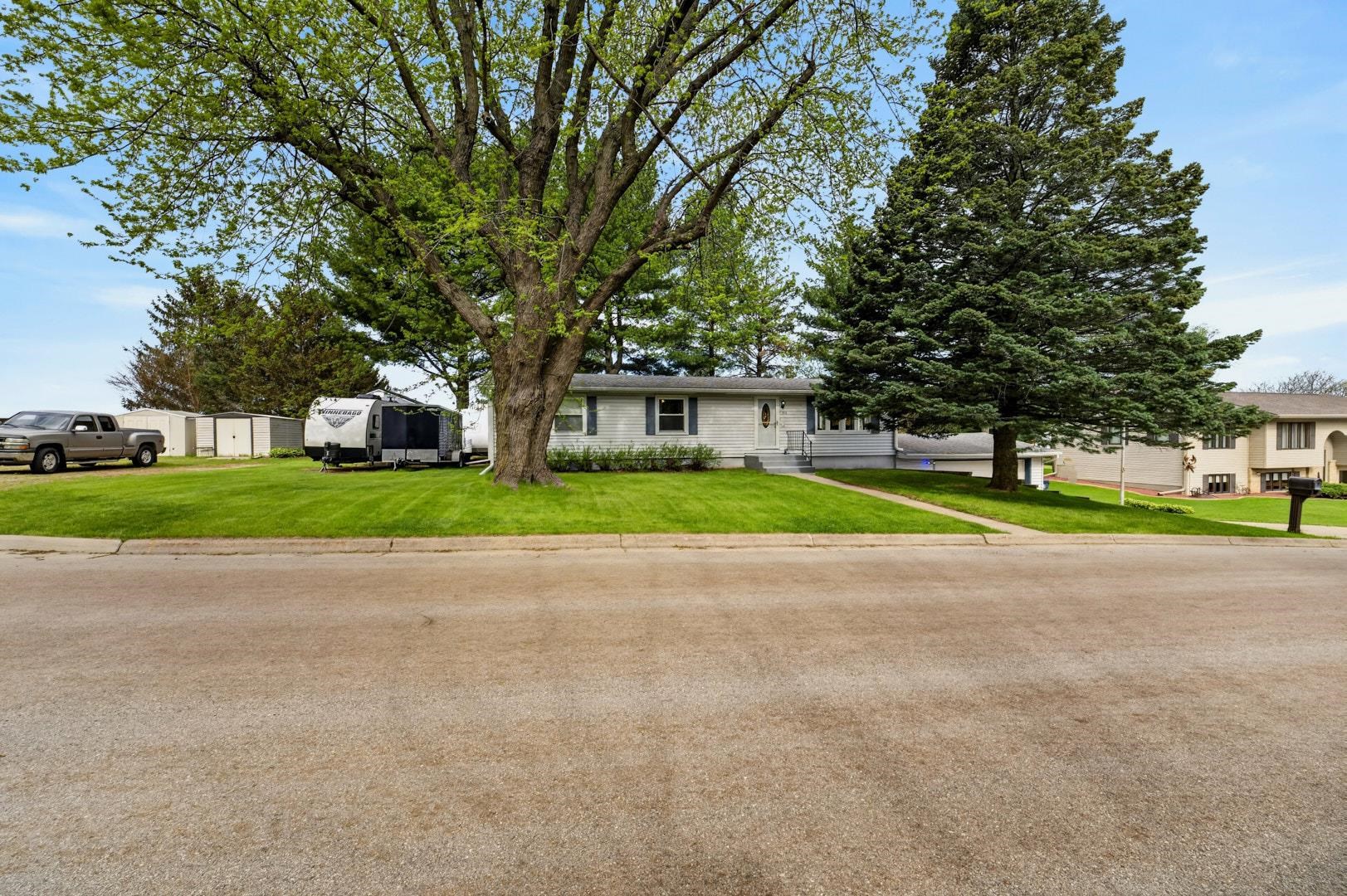 215 25th Avenue Monroe, WI 53566 - Photo 46 of 48