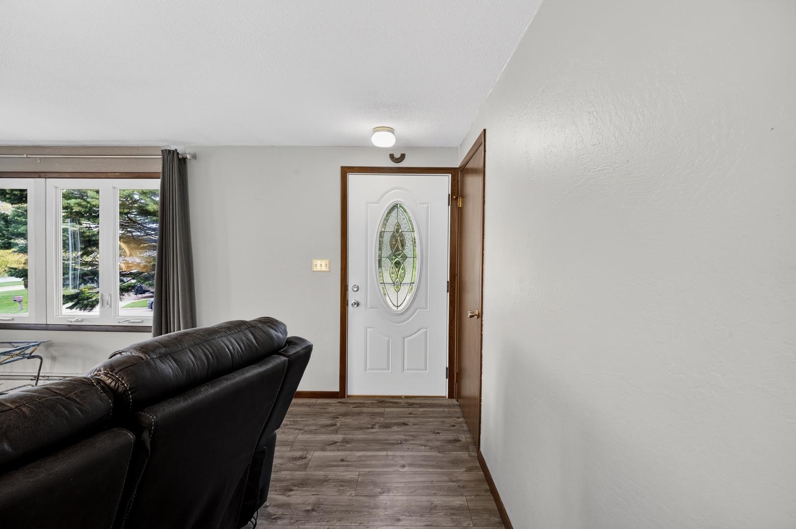 215 25th Avenue Monroe, WI 53566 - Photo 5 of 48