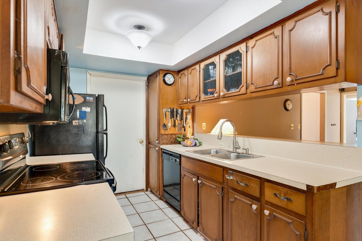 9505 Eddystone Street Austin, TX 78729 - Photo 7 of 14