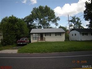 10546 Spring Garden Drive St. Louis, MO 63137 - Photo 4 of 4