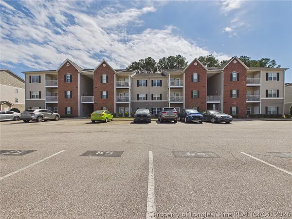 $160,000 | 625 Marshtree Lane, Unit 301, Fayetteville, NC 28314