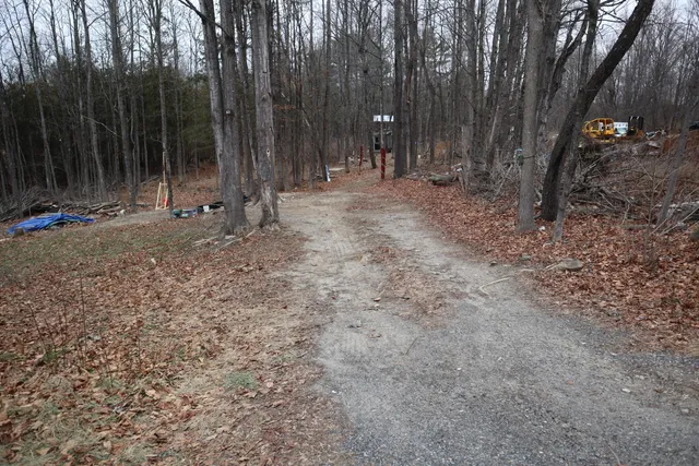 $59,900 | 11 Main Street, Clinton, ME 04927