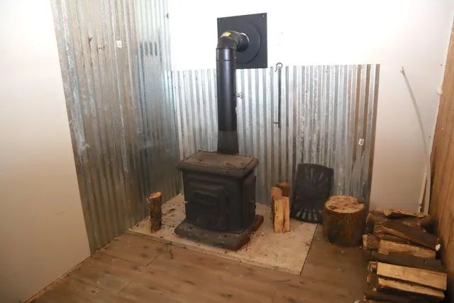 $59,900 | 11 Main Street, Clinton, ME 04927