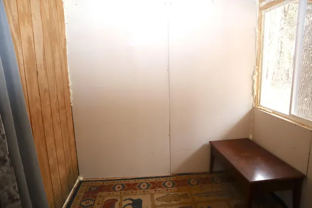 $59,900 | 11 Main Street, Clinton, ME 04927