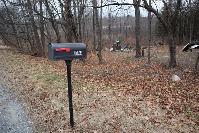 $59,900 | 11 Main Street, Clinton, ME 04927