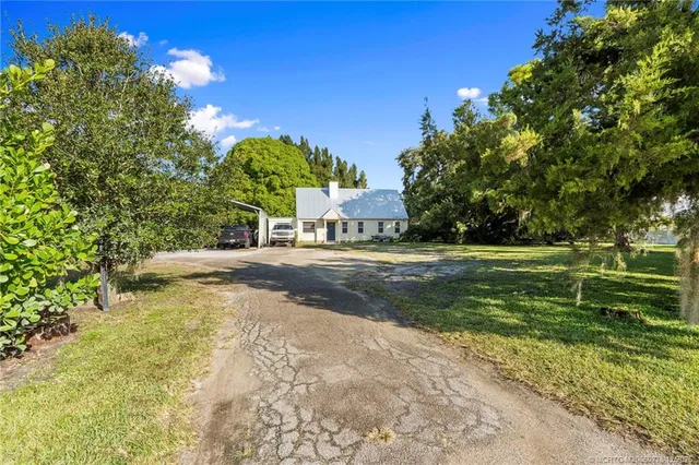 $800,000 | 1699 Northwest Britt Road, Stuart, FL 34994