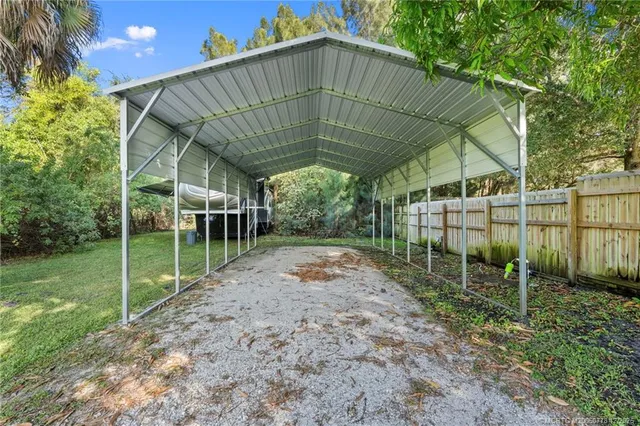 $800,000 | 1699 Northwest Britt Road, Stuart, FL 34994