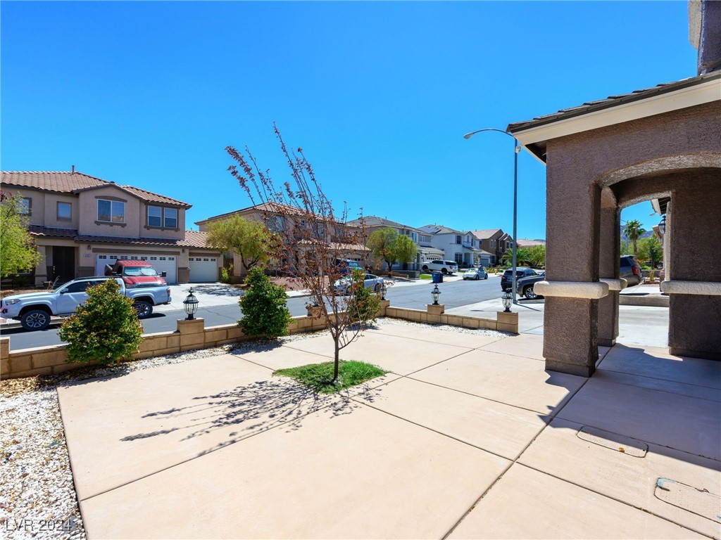 689 Blue Crystal Creek Road Henderson, NV 89002 - Photo 6 of 76