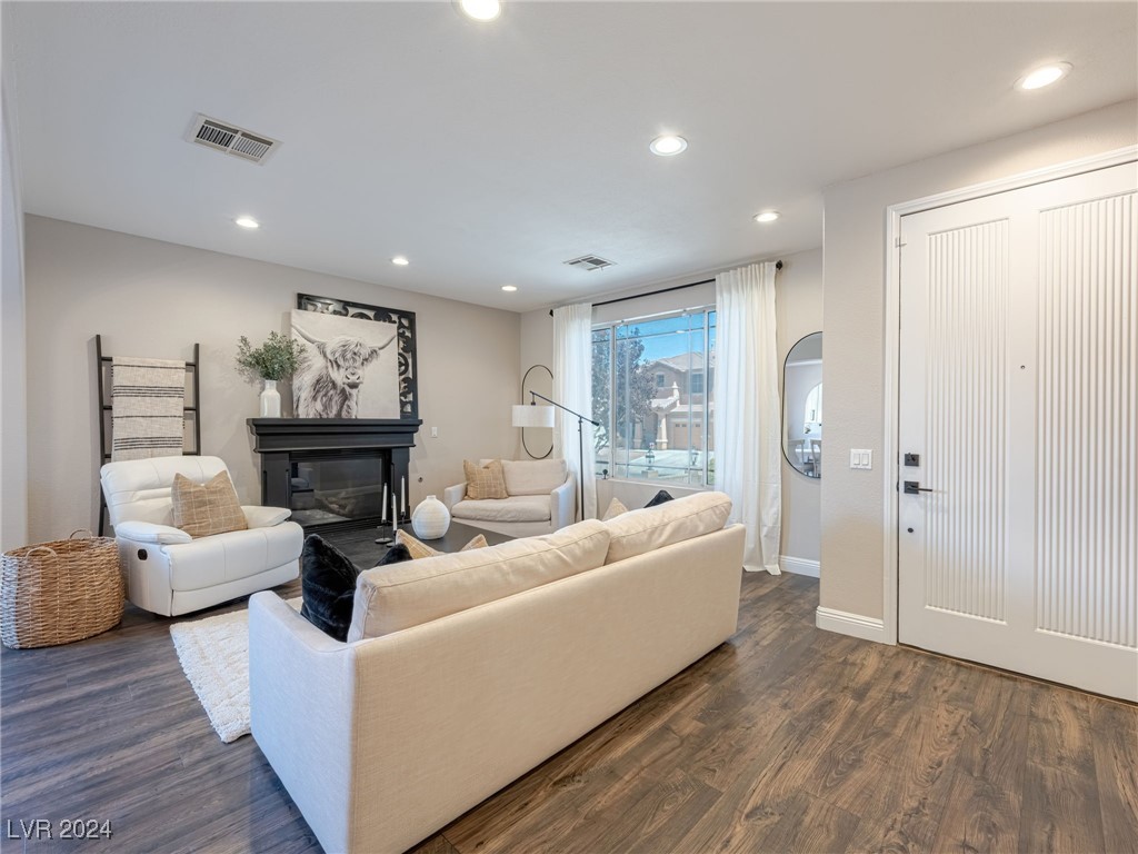 689 Blue Crystal Creek Road Henderson, NV 89002 - Photo 10 of 76