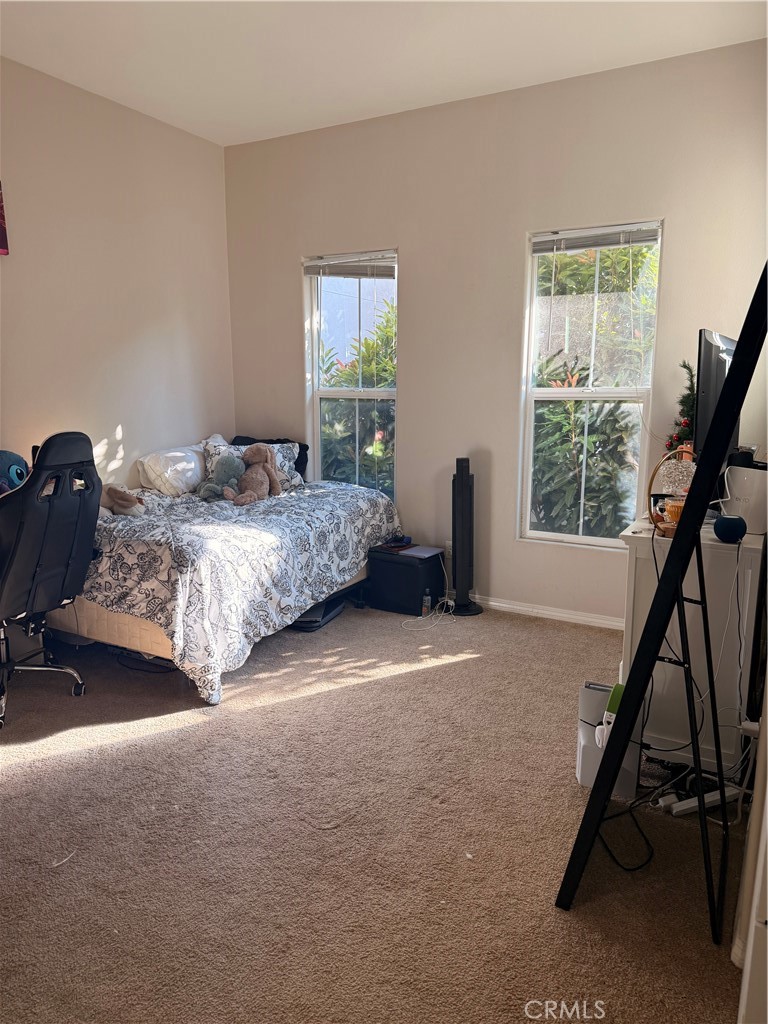 3320 Shadetree Way Camarillo, CA 93012 - Photo 13 of 19 a bedroom with bed and a window