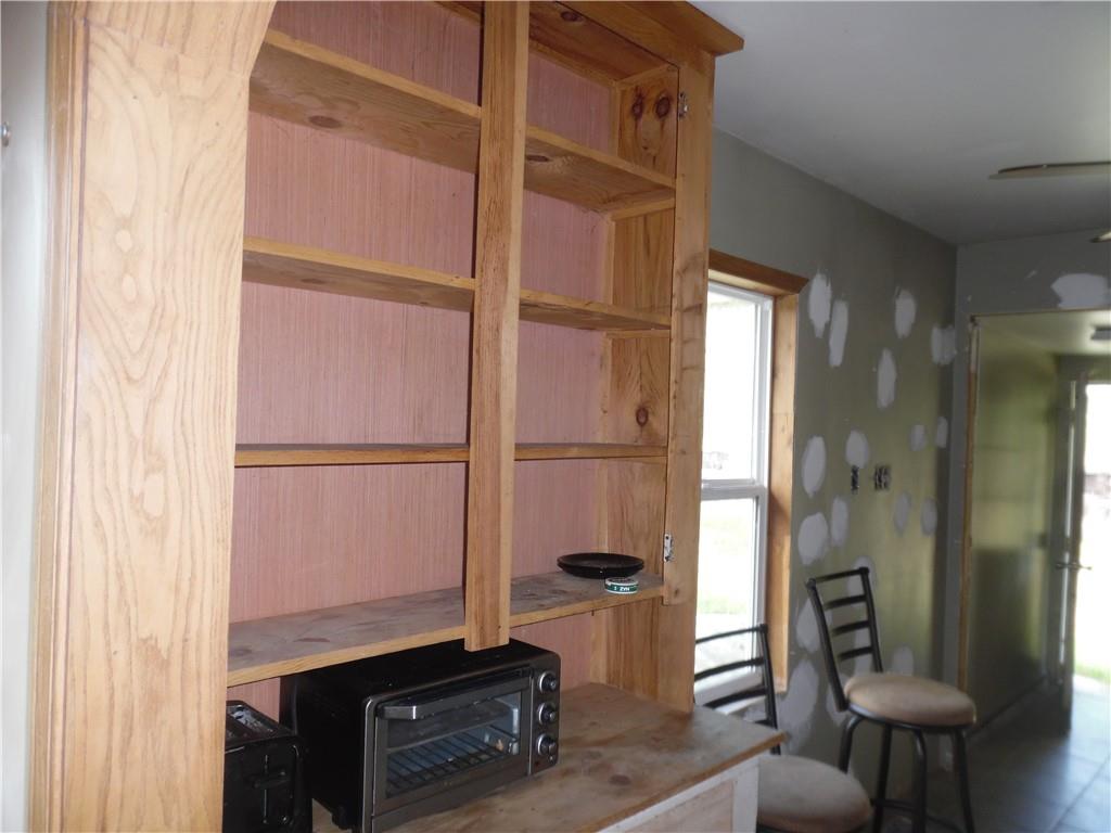 1276 Glades Pike Somerset, PA 15501 - Photo 16 of 32
