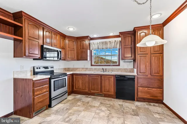 $359,000 | 936 Gap Road, Kinzers, PA 17535