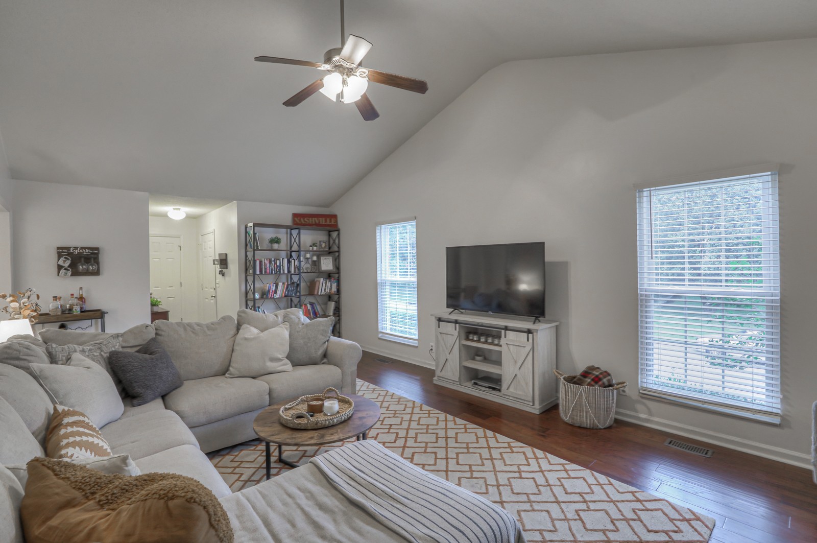 1601 Hunters Branch Road Antioch, TN 37013 - Photo 3 of 17 Gallery Image 3