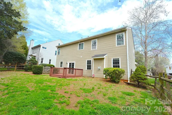 $449,900 | 9815 Steed Court, Charlotte, NC 28269