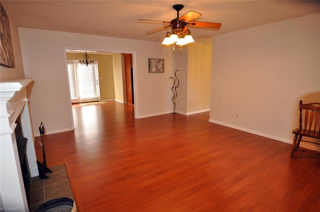 915 Corner Road Pinnacle, NC 27043 - Photo 14 of 30