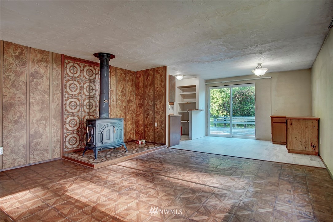 8377 Glenwood Road Southwest Port Orchard, WA 98367 - Photo 14 of 32