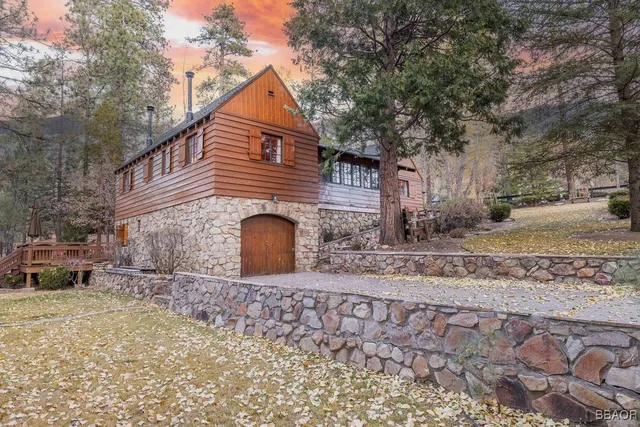 $799,900 | 39654 Flicker Road, Fawnskin, CA 92333