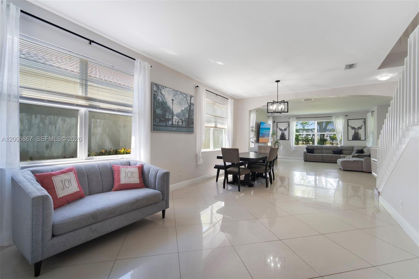 1225 Rose Gate Boulevard Riviera Beach, FL 33404 - Photo 4 of 31