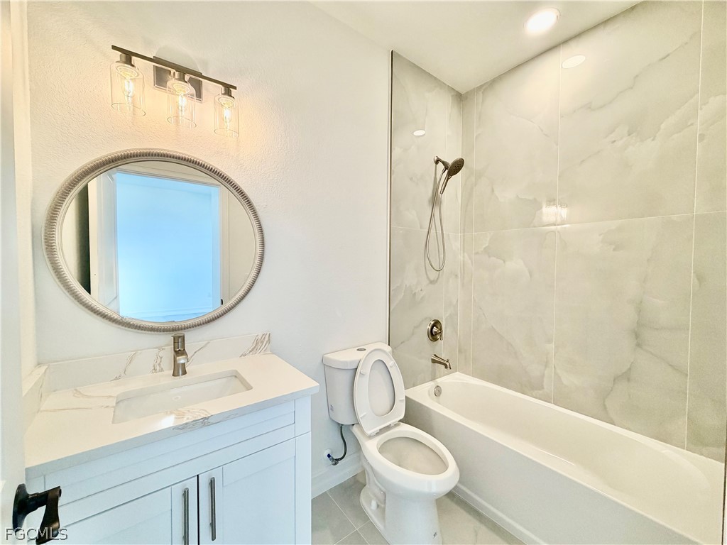 3705 8th Street Southwest Lehigh Acres, FL 33976 - Photo 12 of 16