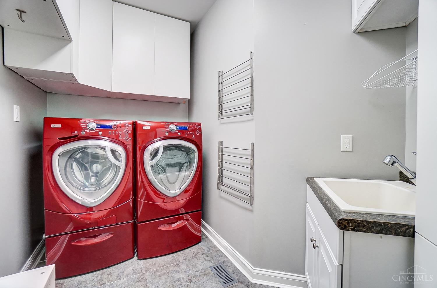 7630 Keller Road Cincinnati, OH 45243 - Photo 23 of 65