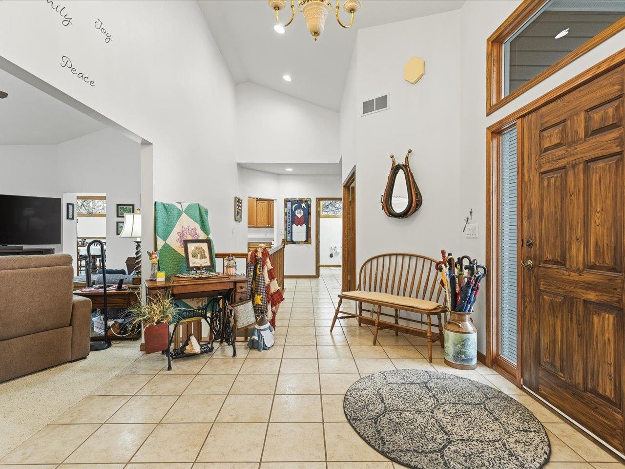 625 Lake Summerset Road Lake Summerset, IL 61019 - Photo 19 of 51 a bedroom with furniture and a window