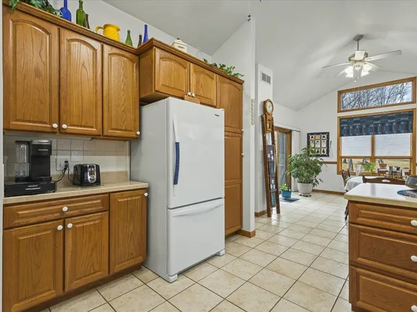 $369,900 | 625 Lake Summerset Road, Lake Summerset, IL 61019