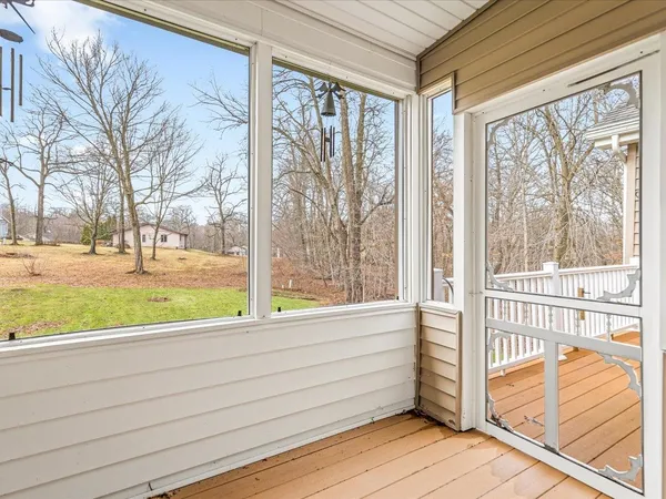 $369,900 | 625 Lake Summerset Road, Lake Summerset, IL 61019